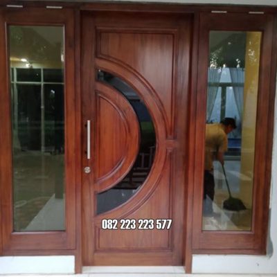 Pintu Utama Singel 1 Daun Kombinasi Jendela Kaca Kanan Kiri